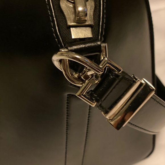 Givenchy medium Antigona patent leather brand new - Picture 6 of 10